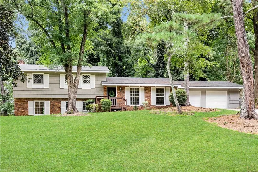 6555 Williamson DR, Sandy Springs, GA 30328