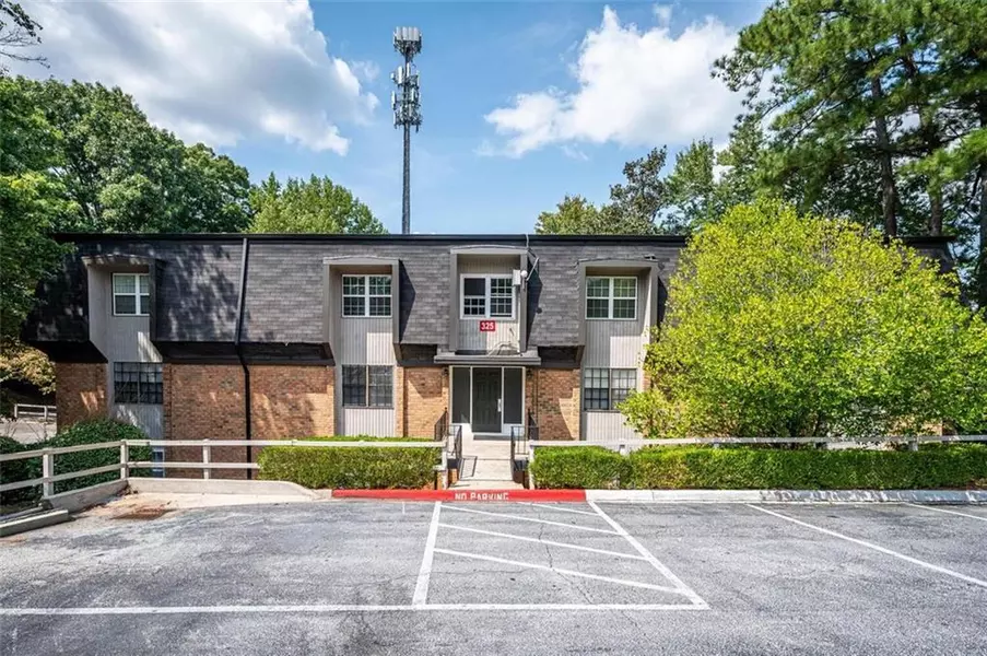 325 Winding River DR #C, Sandy Springs, GA 30350