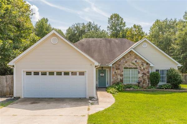 646 Magnolia DR, Loganville, GA 30052