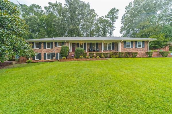 2808 Beverly Hills DR NE, Marietta, GA 30068