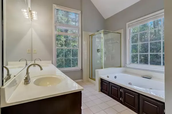 Grayson, GA 30017,1180 Roseberry CT