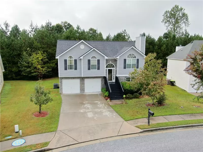 7822 Bell Tower LN, Fairburn, GA 30213