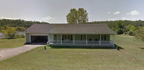 833 Johnson Lake RD SE, Adairsville, GA 30103