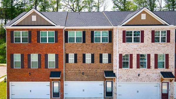 3015 S Westpoint Circle #19, Snellville, GA 30078