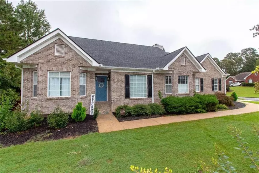 140 Clear Spring LN, Oxford, GA 30054