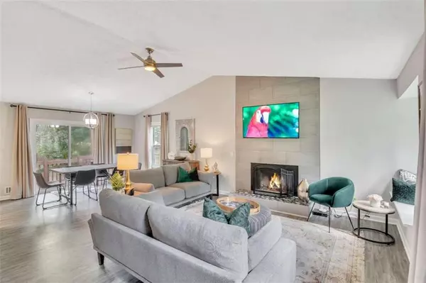 302 Hidden CT, Woodstock, GA 30189