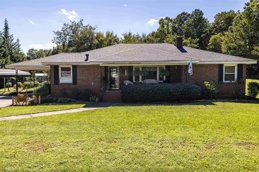 83 Dempsey RD, Rome, GA 30161