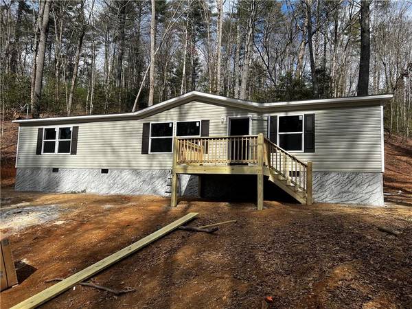 135 Garner LN, Ellijay, GA 30540