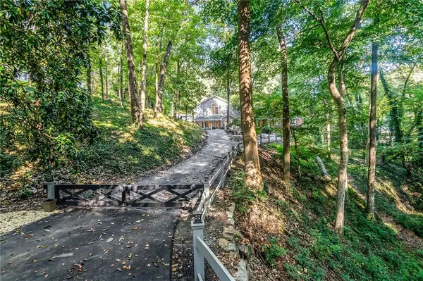 3611 Cloudland DR NW, Atlanta, GA 30327