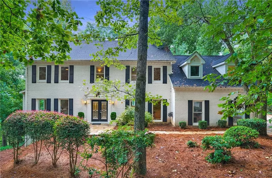 9667 Huntcliff TRCE, Sandy Springs, GA 30350