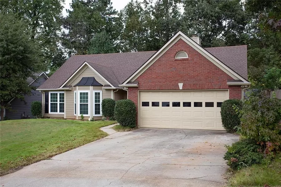 2865 Camelot Woods DR, Lawrenceville, GA 30044