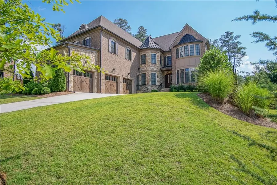 215 Penrith PL, Sandy Springs, GA 30350