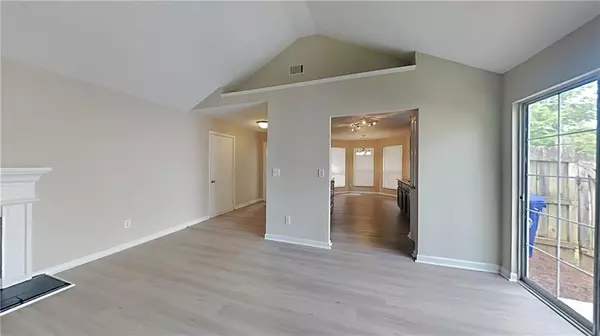 Lithonia, GA 30058,5910 Ravensway DR