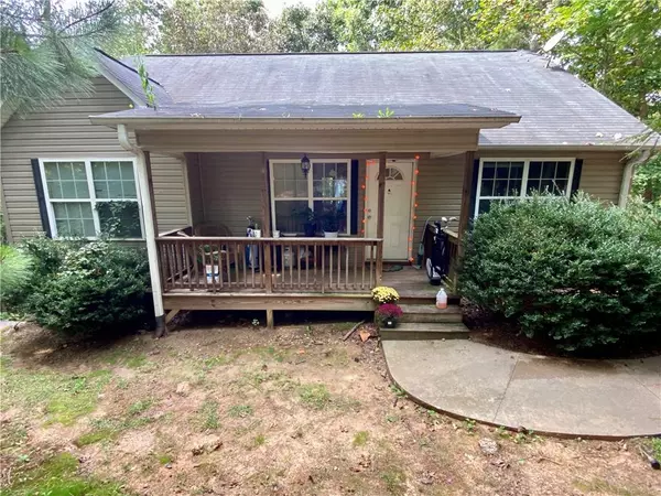 342 Price LN, Dahlonega, GA 30533