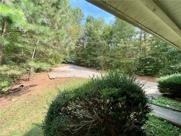 Dahlonega, GA 30533,364 Price LN