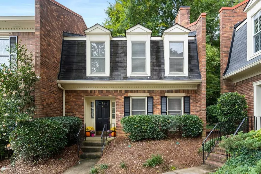 11 Stratford Hall PL NE, Atlanta, GA 30342