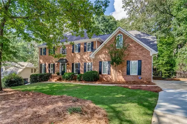 Roswell, GA 30076,8325 Steeplechase DR