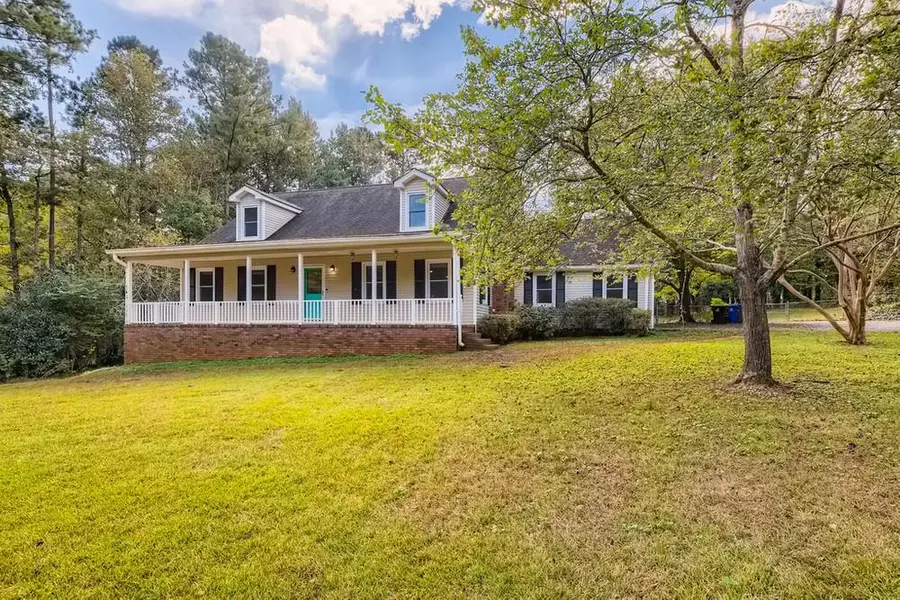 17 Crepe Myrtle DR, Newnan, GA 30263