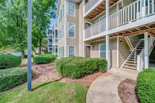 406 Berkeley Woods DR, Duluth, GA 30096