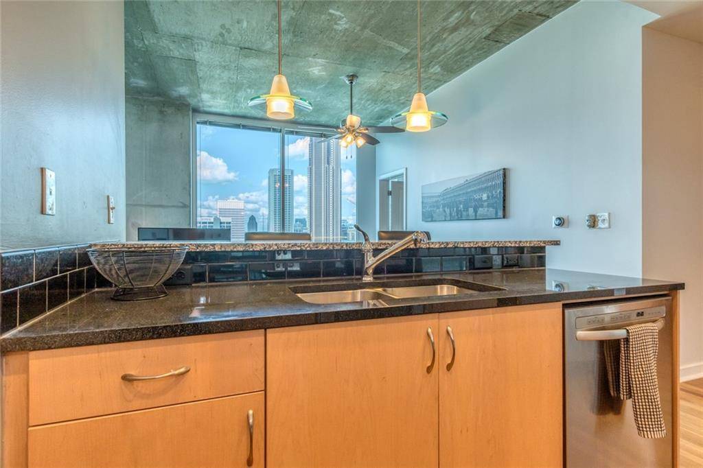 Atlanta, GA 30308,400 W Peachtree ST NW #1904