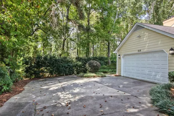 Roswell, GA 30075,159 Great Oaks LN #159