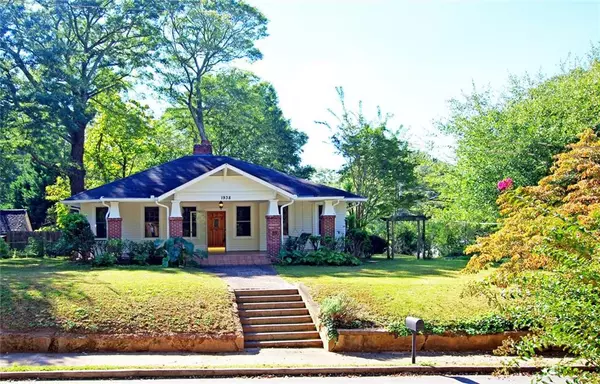 1938 Cambridge AVE, Atlanta, GA 30337