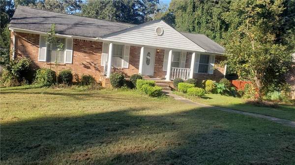 6079 Winview DR, Forest Park, GA 30297