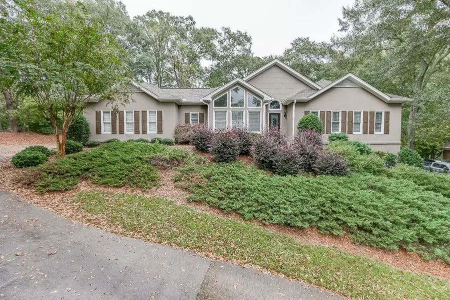 2037 Burgundy DR, Braselton, GA 30517