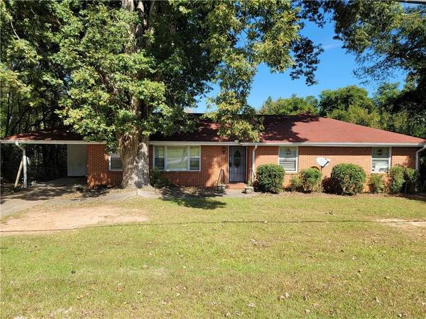 909 E Mcintosh RD, Griffin, GA 30223