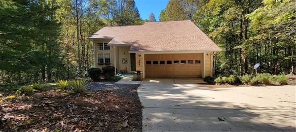 149 Hardwood DR, Cleveland, GA 30528