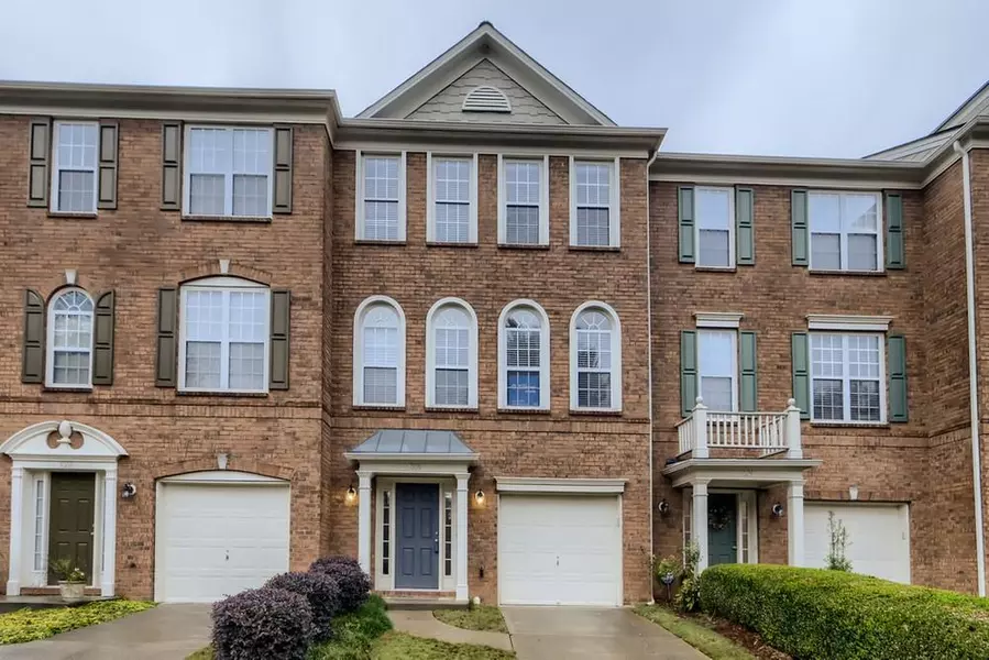 3026 Glendower WAY, Roswell, GA 30075