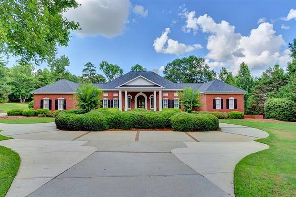 126 S Shores RD,  Jefferson,  GA 30549