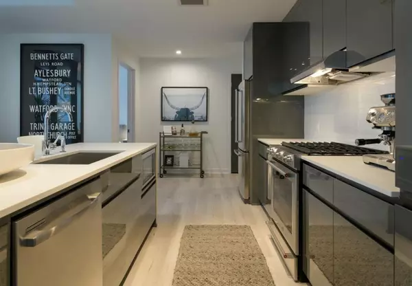 Atlanta, GA 30308,693 Peachtree ST NE #10D