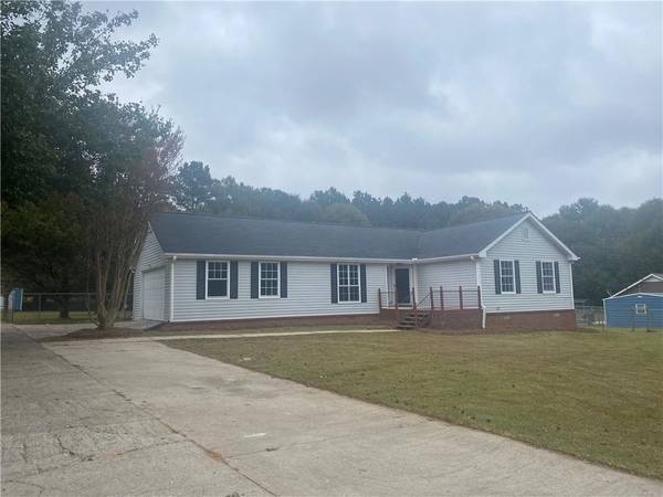 103 Meadowview LN, Williamson, GA 30292