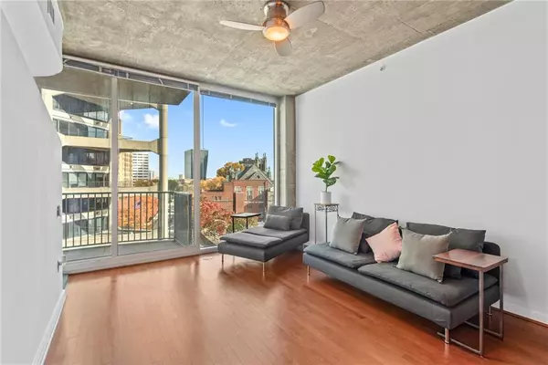 Atlanta, GA 30308,400 W Peachtree ST NW #812