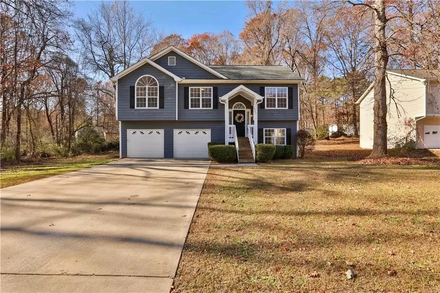 2985 Bottle Brush DR, Lithia Springs, GA 30122