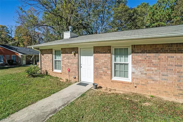 8094 MAGNOLIA DR, Jonesboro, GA 30238