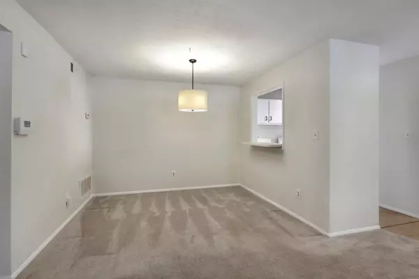 Sandy Springs, GA 30350,507 Woodcliff DR #507