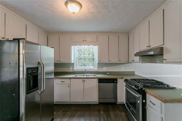 Woodstock, GA 30189,124 Dockside Downs DR