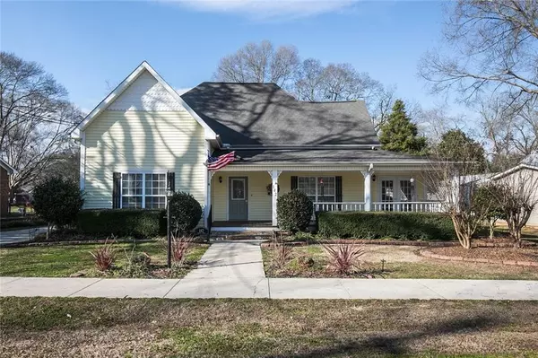 142 Roberts ST, Lavonia, GA 30553