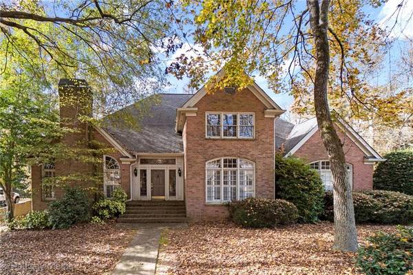 800 Lundin Links CT, Johns Creek, GA 30097