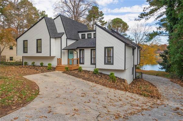 70 Lake Somerset Crest NW, Marietta, GA 30064