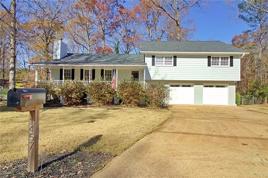 1457 Scholar DR, Lawrenceville, GA 30044