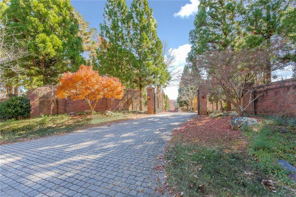 1483 Jones RD, Roswell, GA 30075