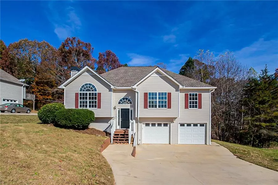 137 Crystal Creek LN, Dallas, GA 30157