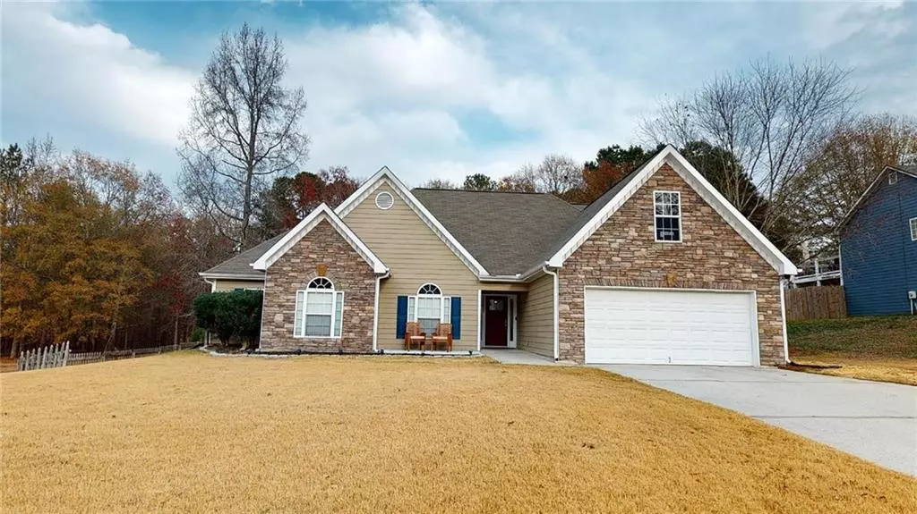 525 Sanford Creek LN, Lawrenceville, GA 30045