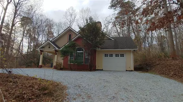 Lavonia, GA 30553,42 Hickory PL