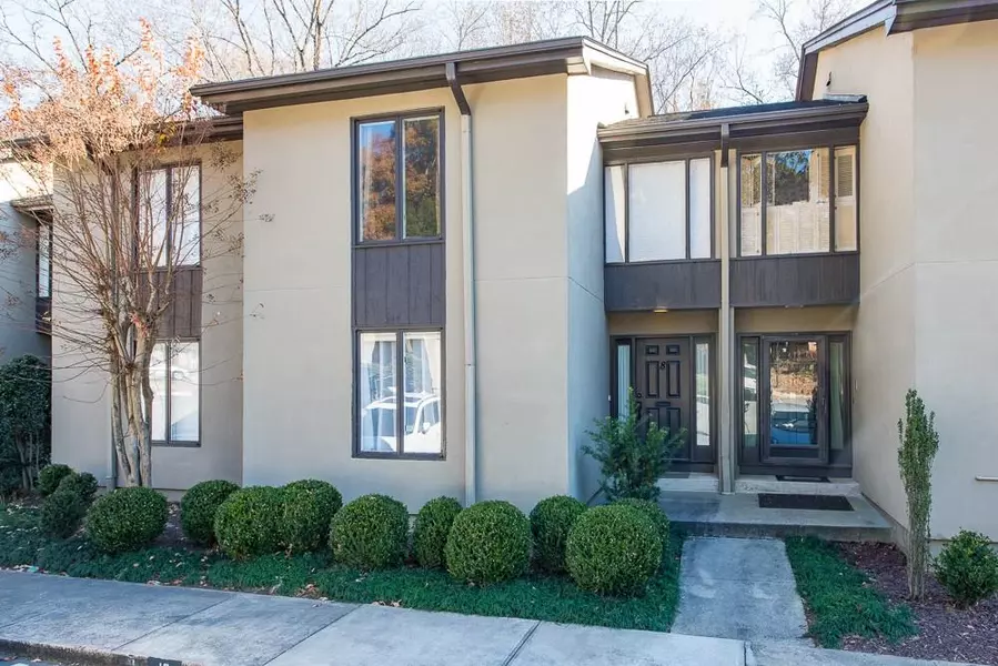 8 Ivy RDG NE, Atlanta, GA 30342