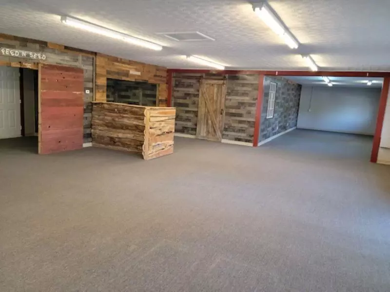 702 W Memorial DR, Dallas, GA 30132