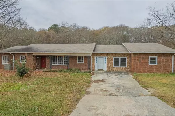 143 Pecan DR, Hartwell, GA 30643
